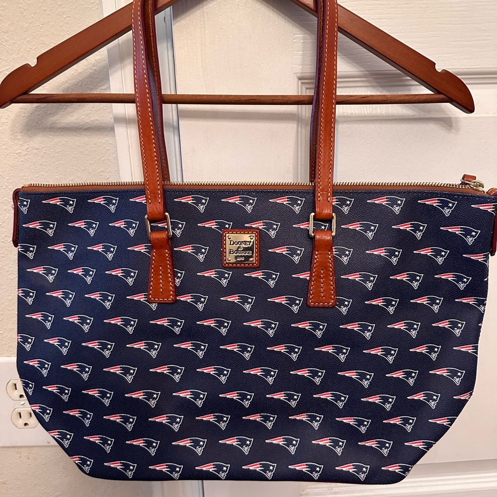 Dooney & Burke Patriots tote